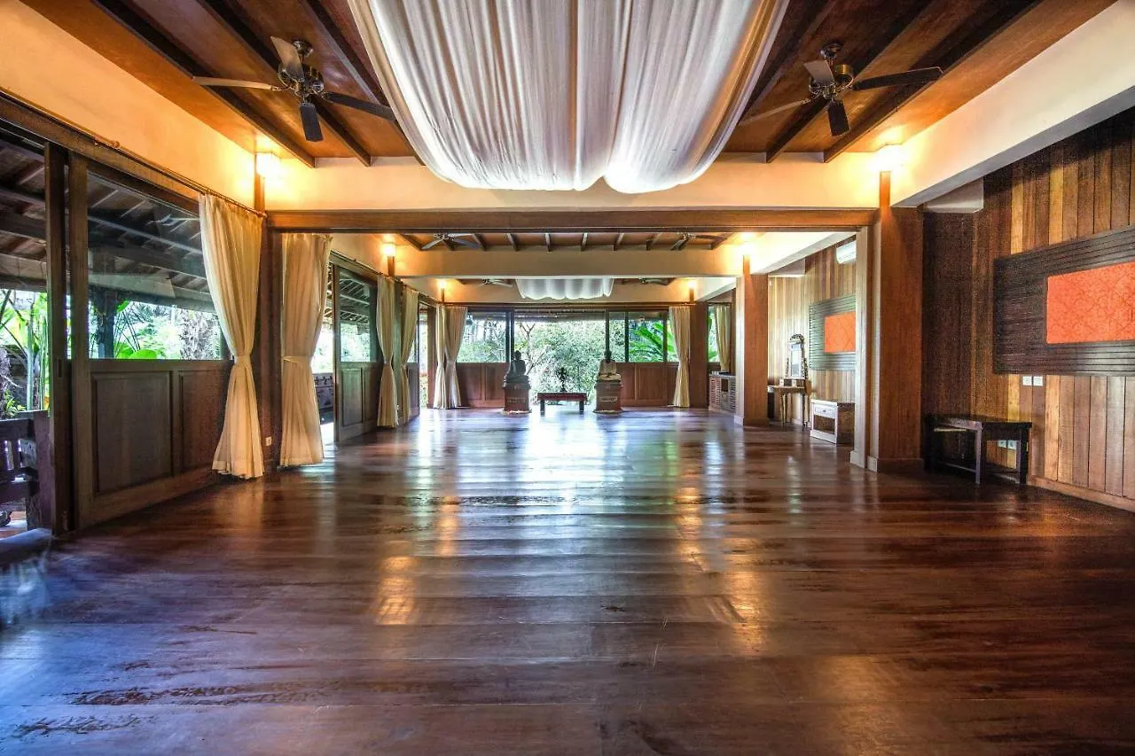 Ananda Ubud Resort 4*,